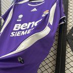 Retro Real Madrid 2006-2007 third away image 7