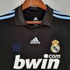 Retro Real Madrid 2009-2010 away image 4