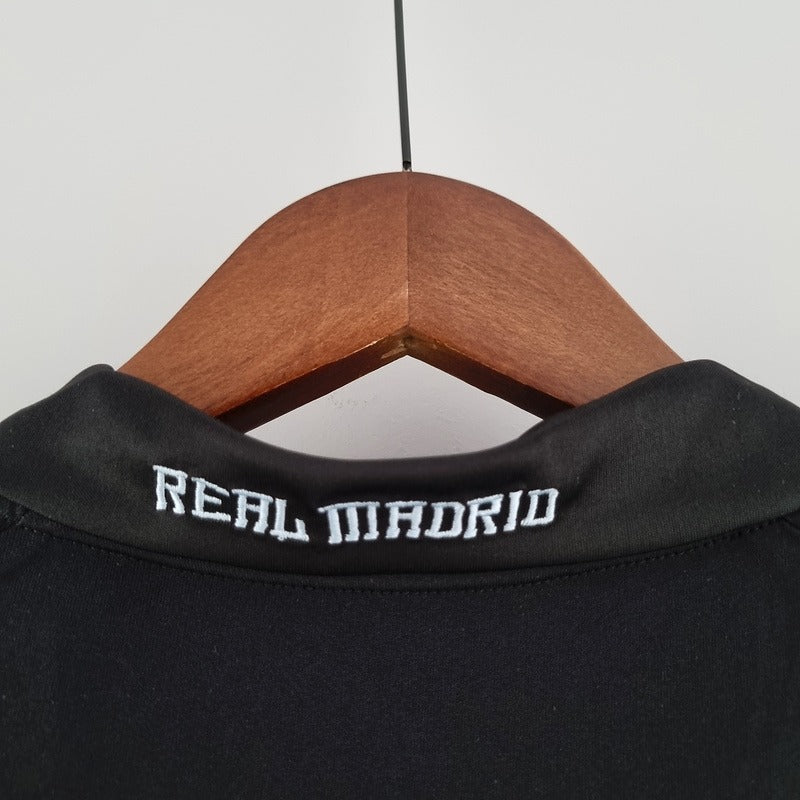Retro Real Madrid 2009-2010 away image 5