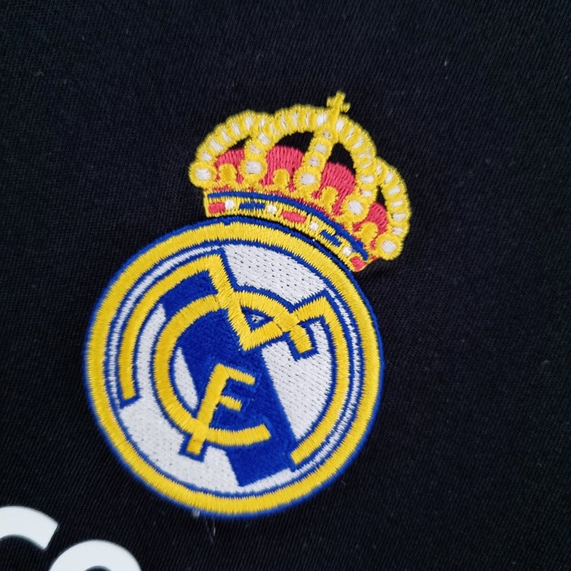Retro Real Madrid 2009-2010 away image 7