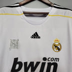 Retro Real Madrid 2009-2010 home image 3