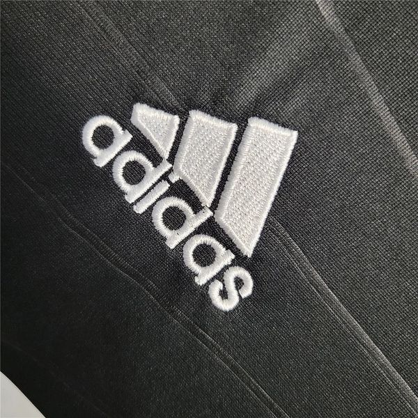 Retro Real Madrid 2010-2011 away image 6