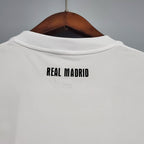 Retro Real Madrid 2010-2011 home image 5