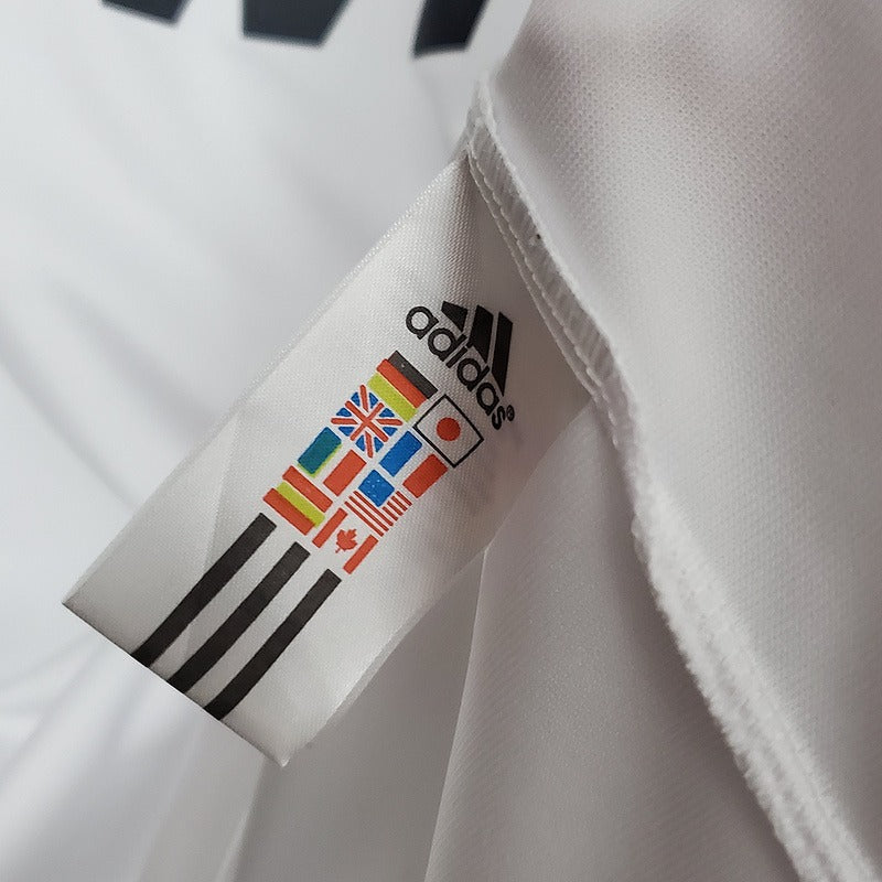 Retro Real Madrid 2011-2012 home image 8