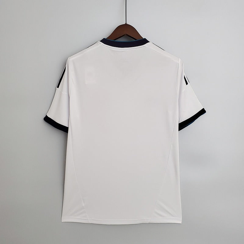 Retro Real Madrid 2012-2013 home image 2