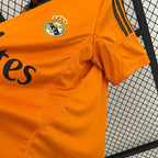 Retro Real Madrid 2013-2014 away image 5