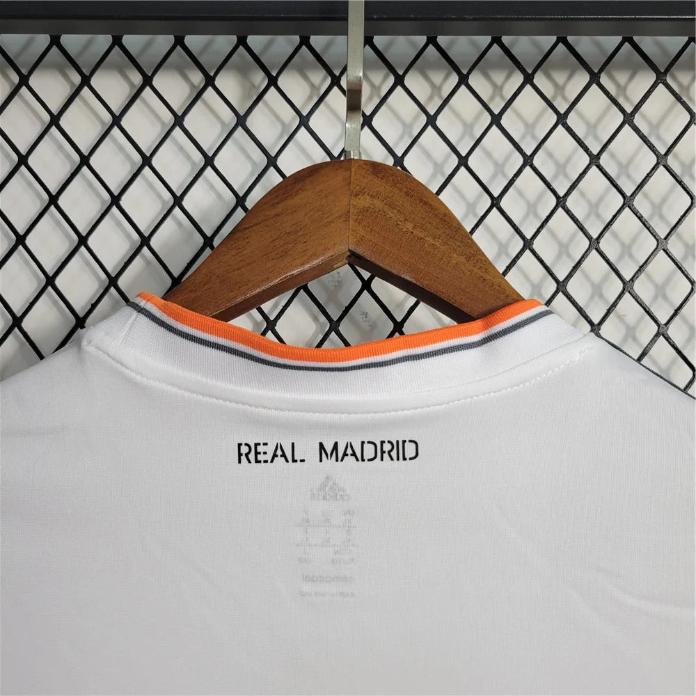 Retro Real Madrid 2013-2014 home image 5