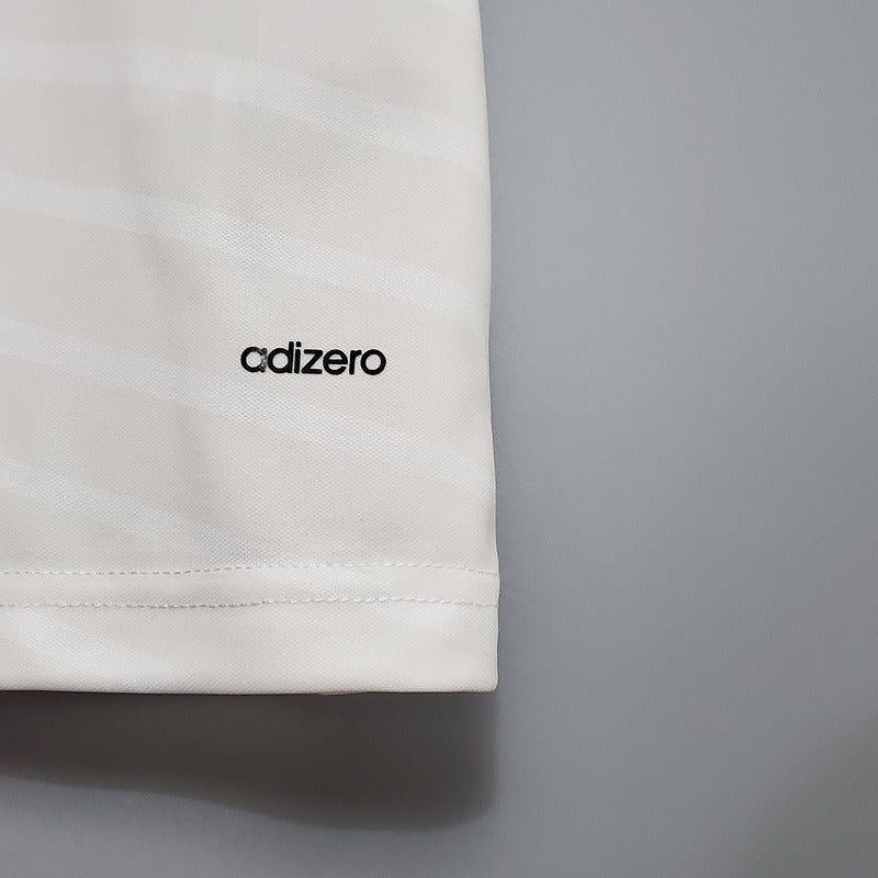 Retro Real Madrid 2014-2015 home image 9