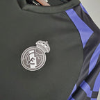 Retro Real Madrid 2015-2016 second away image 6