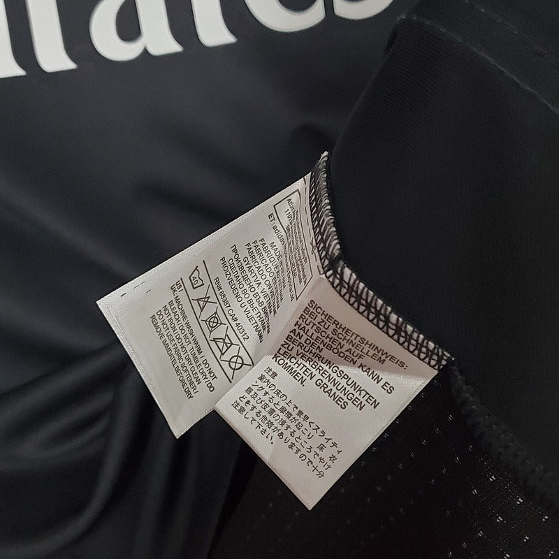 Retro Real Madrid 2015-2016 second away image 8