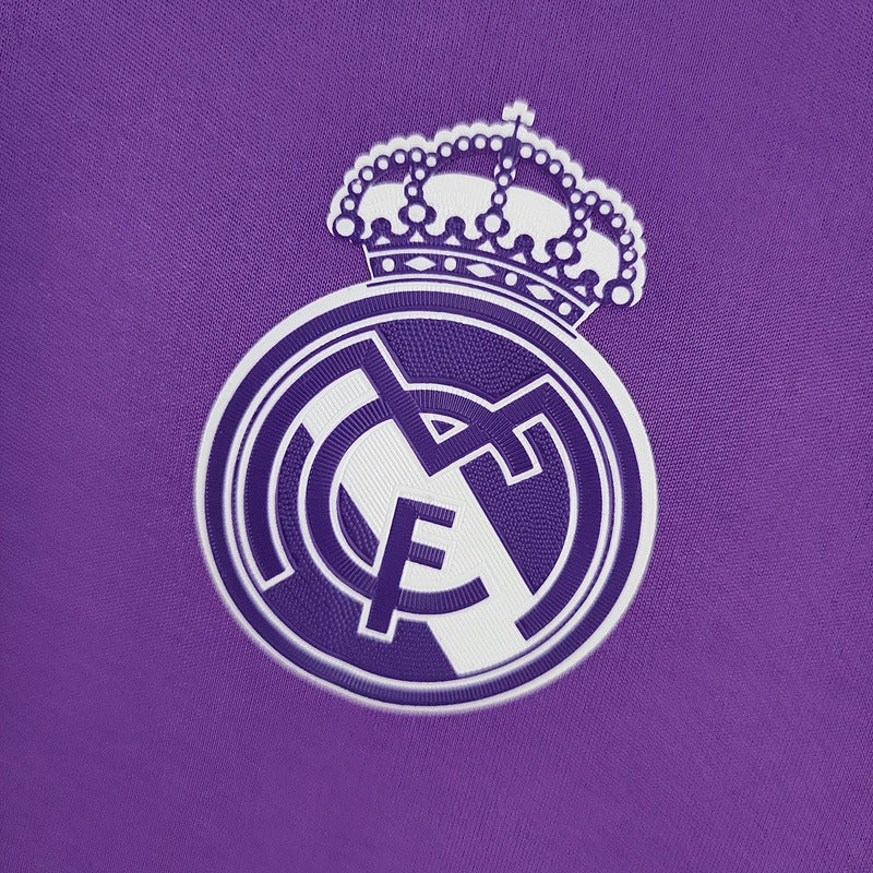 Retro Real Madrid 2016-2017 away image 7