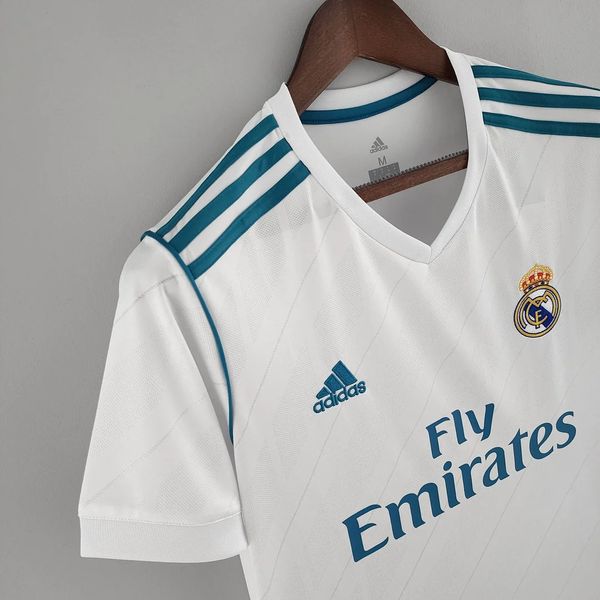 Retro Real Madrid 2017-2018 home image 4