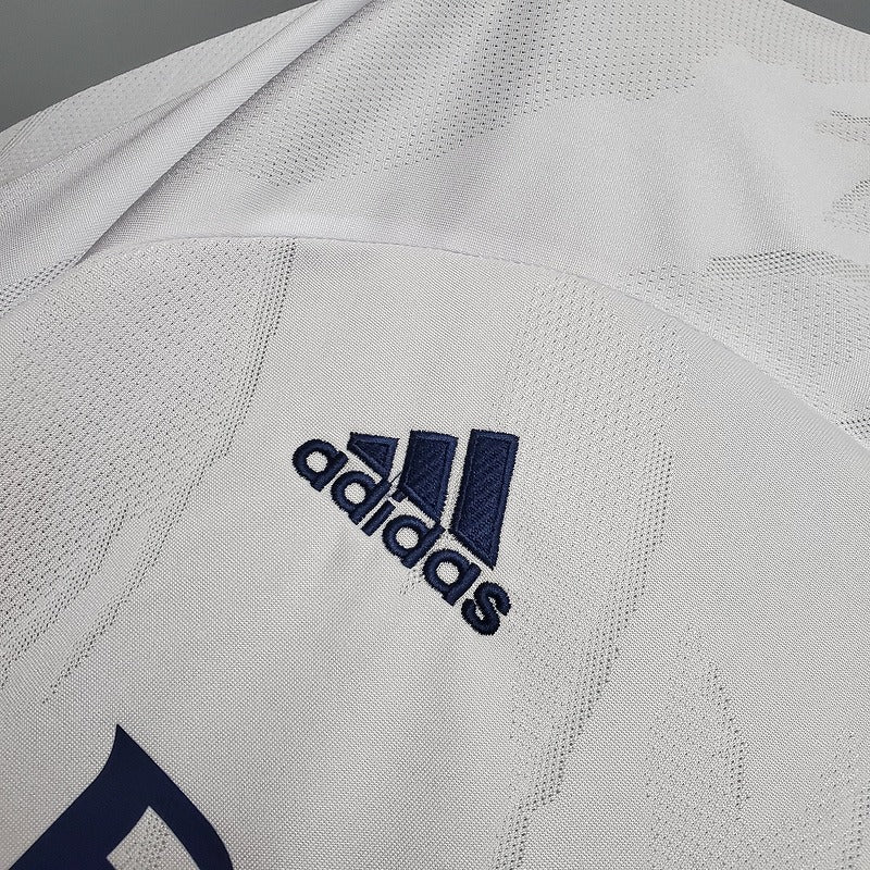 Retro Real Madrid 2020-2021 home image 7