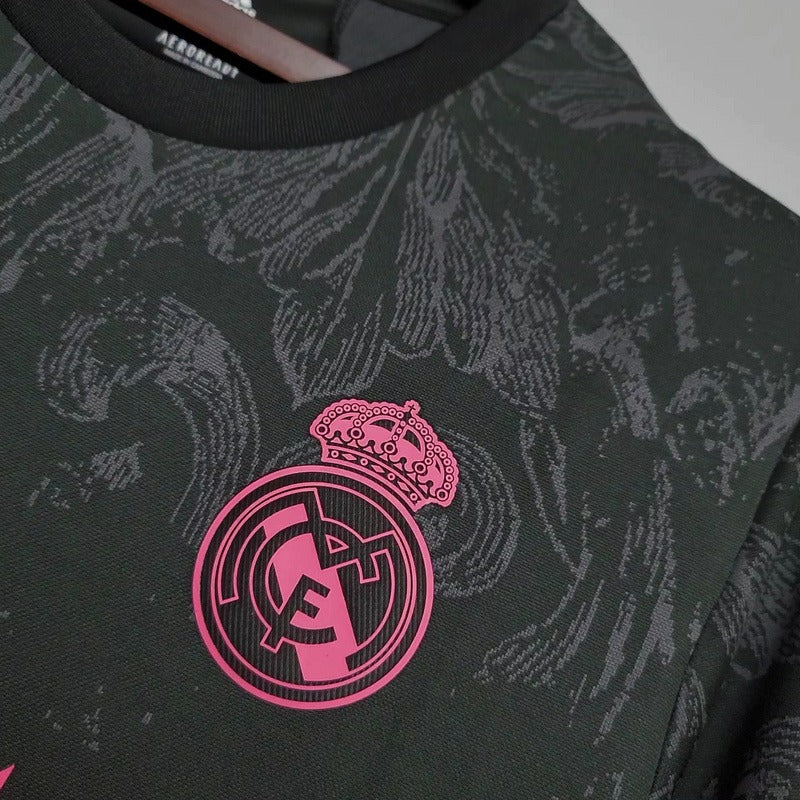 Retro Real Madrid 2020-2021 second away image 6