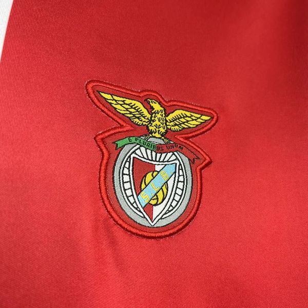Retro SL Benfica 2004-2005 home image 7