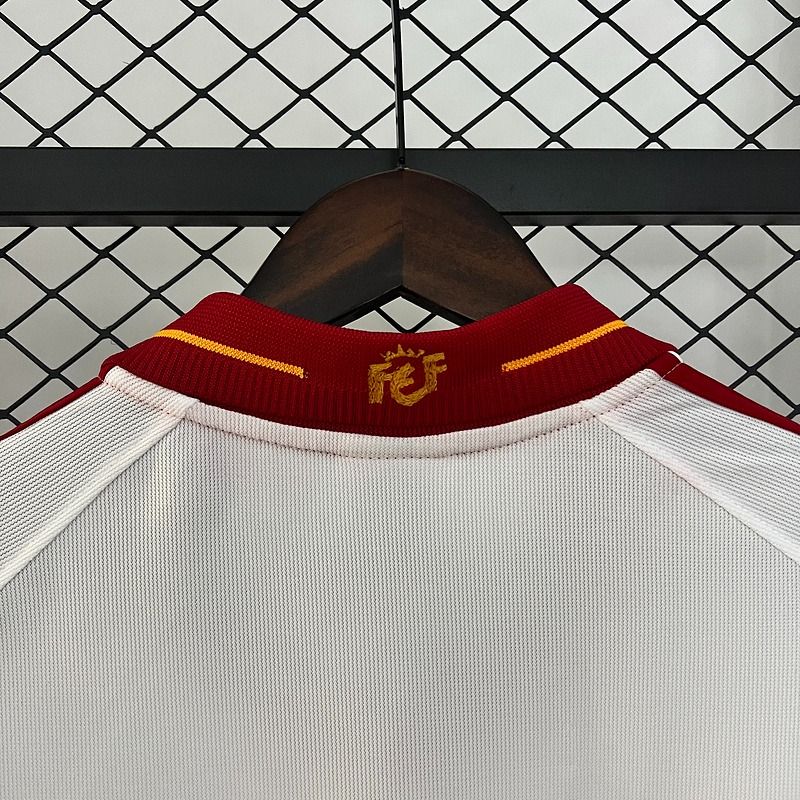 Retro Spain national 2000 away image 4