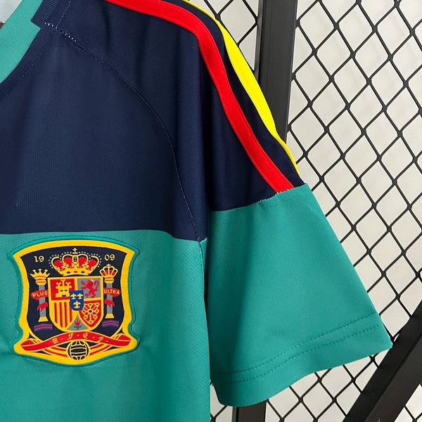 Retro Spain national 2010 Goalkeeper image 5