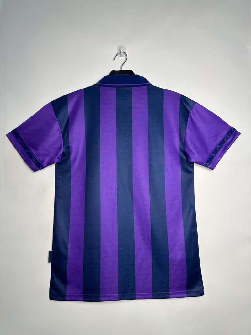Retro Tottenham Hotspur 1995-1997 away image 2