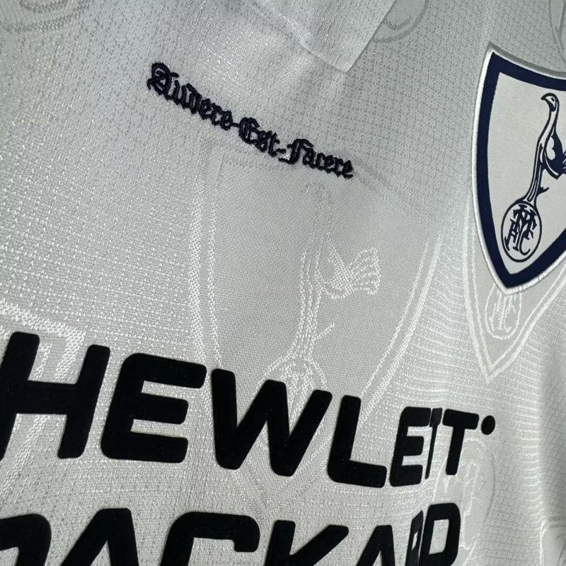 Retro Tottenham Hotspur 1995-1997 home image 8