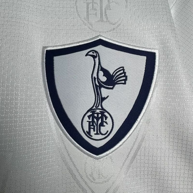 Retro Tottenham Hotspur 1995-1997 home image 10