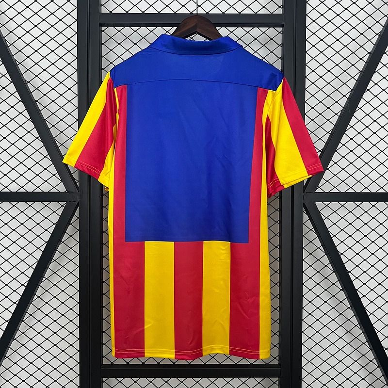 Retro Valencia CF 1980-1982 home image 2