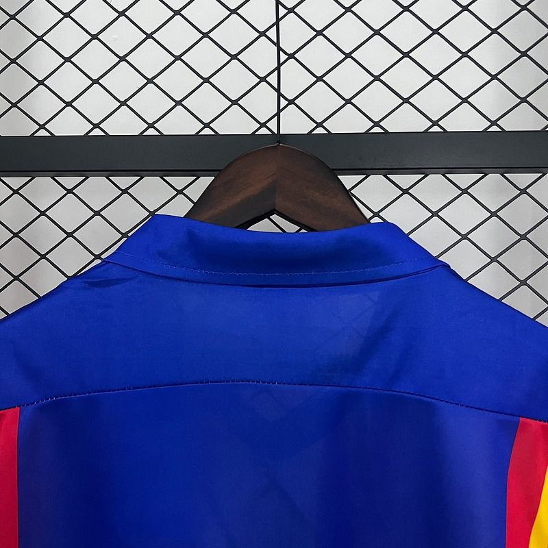 Retro Valencia CF 1980-1982 home image 4