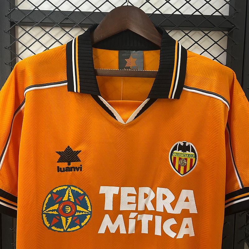 Retro Valencia CF 1999-2000 away image 3