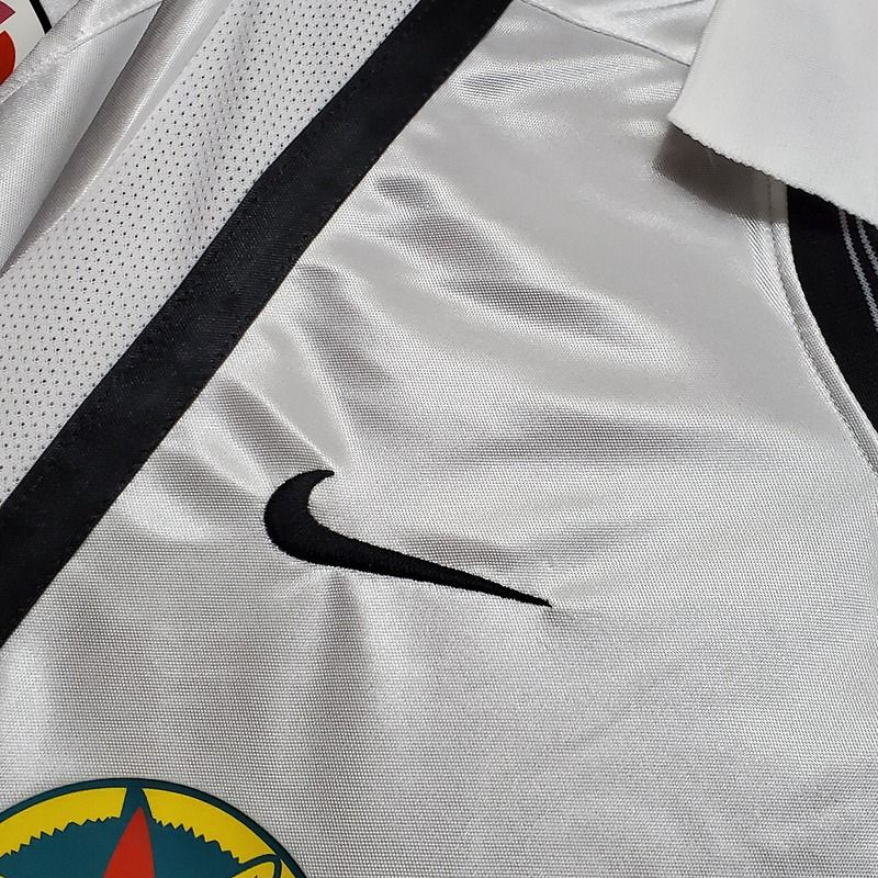 Retro Valencia CF 2001 home image 10
