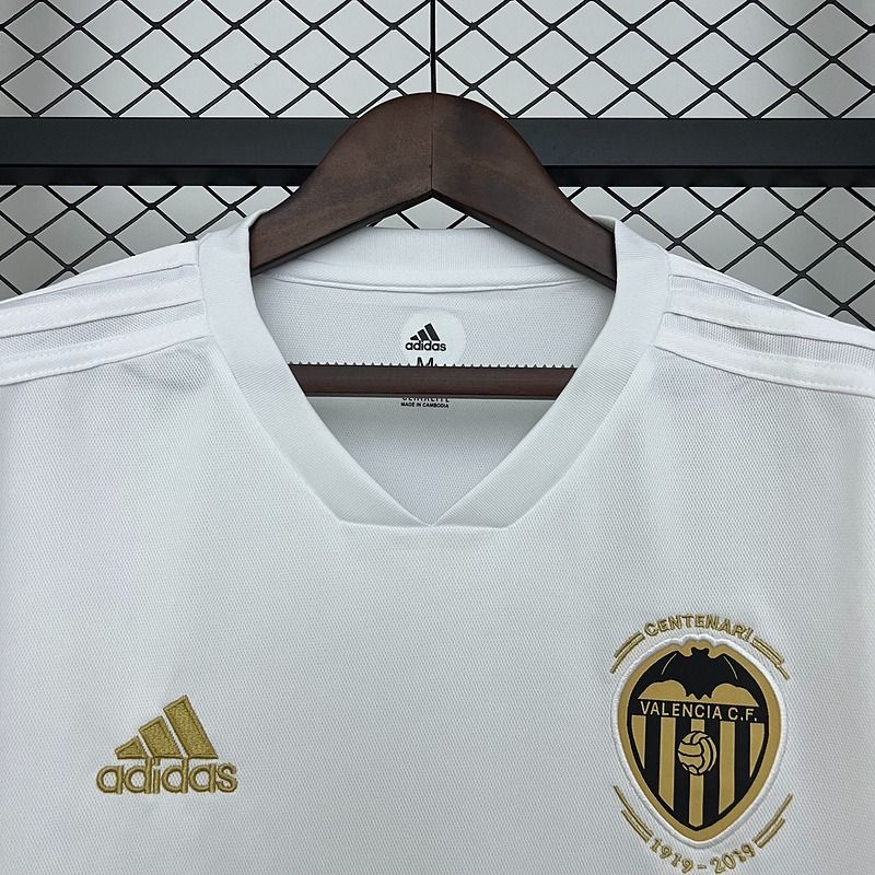 Retro Valencia CF 2018-2019 home image 3