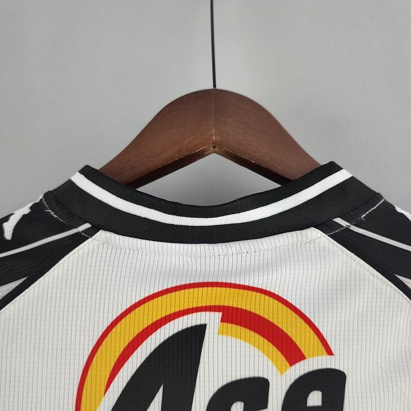 Retro Vasco da Gama 2000 home image 4
