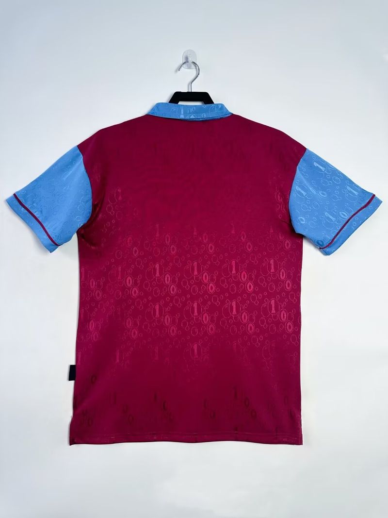Retro West Ham United 1995-1997 home image 3