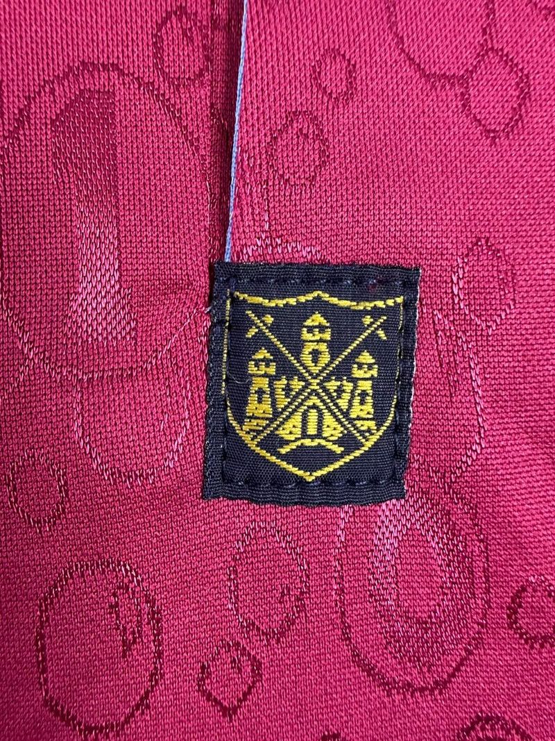 Retro West Ham United 1995-1997 home image 10