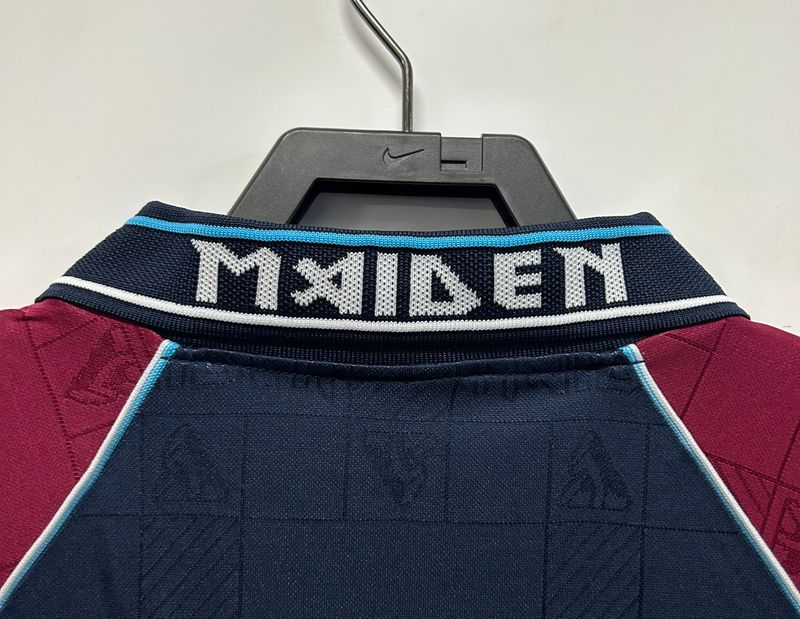 Retro West Ham United 1999 home image 4