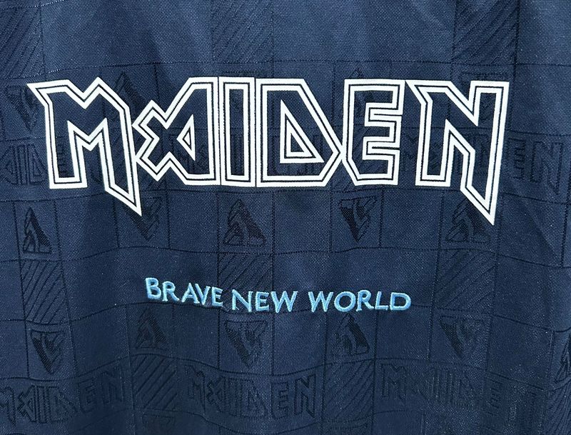 Retro West Ham United 1999 home image 6