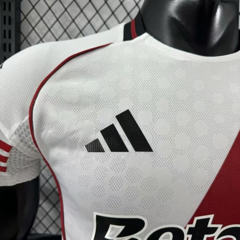 River Plate 2025-2026 home player image 4