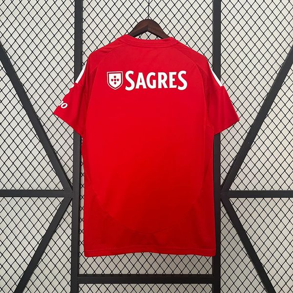 SL Benfica 2024-2025 home image 2