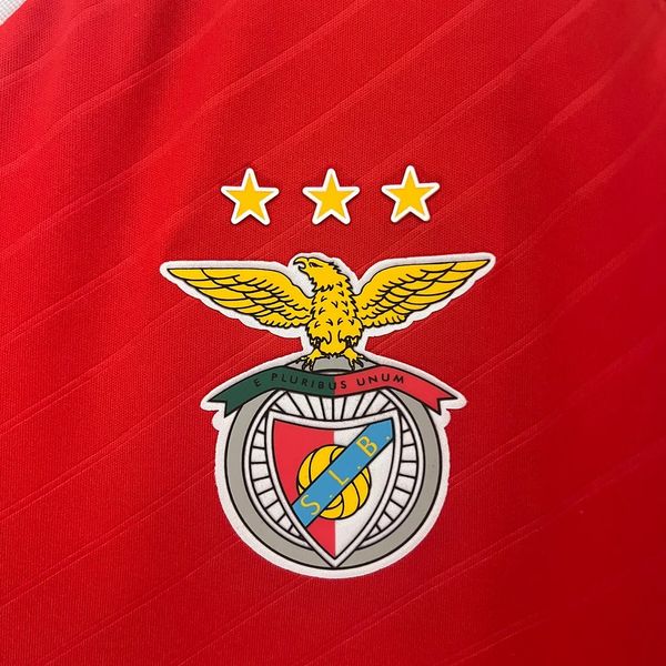 SL Benfica 2024-2025 home image 7