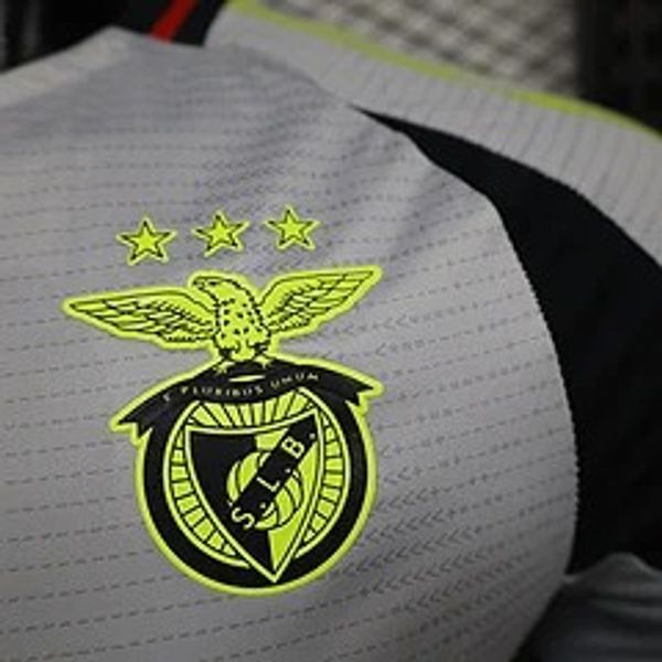 SL Benfica 2024-2025 second away player image 5