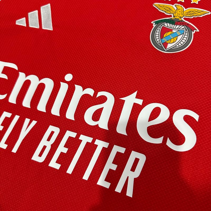 SL Benfica 2025-2026 home image 3