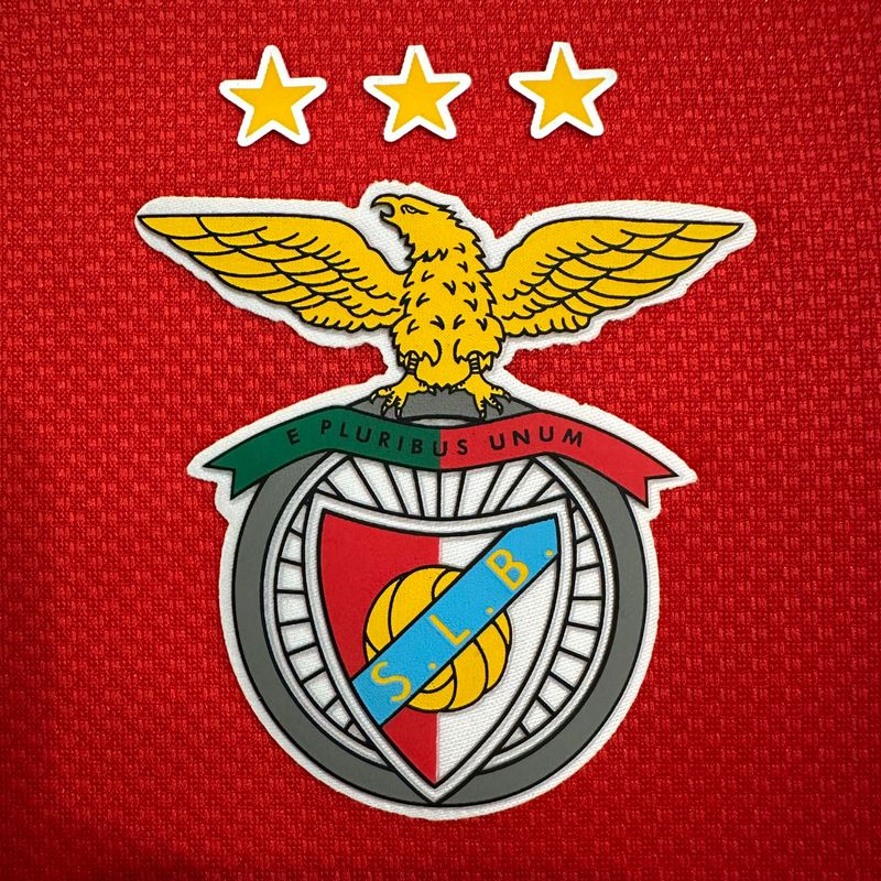 SL Benfica 2025-2026 home image 4