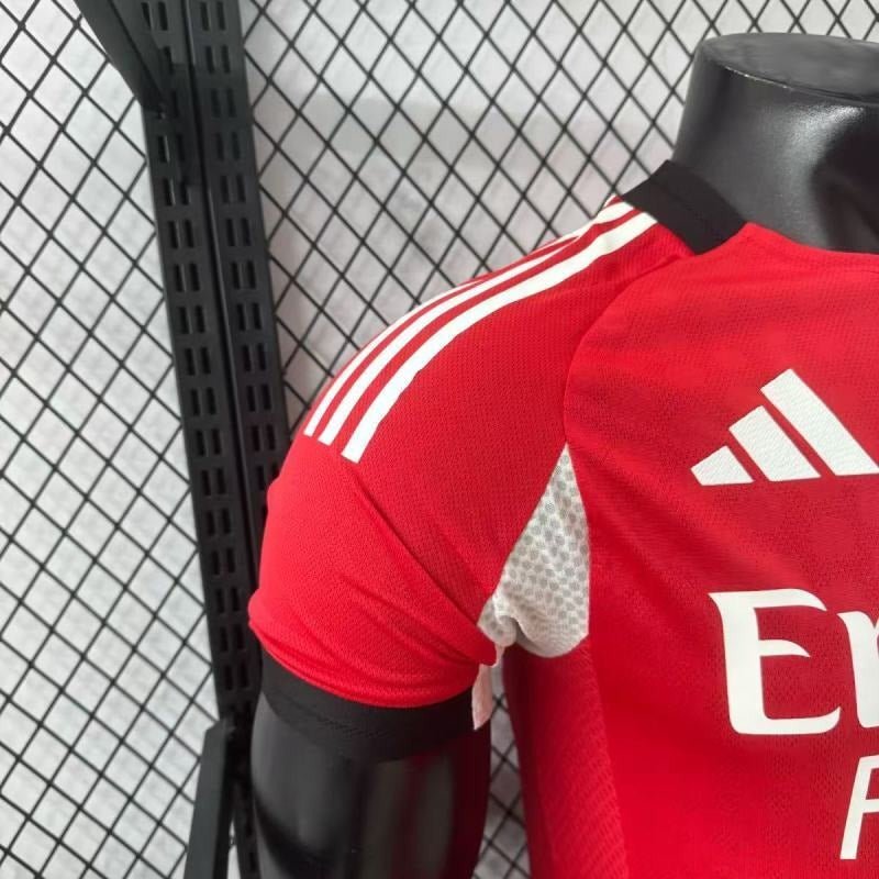 SL Benfica 2025-2026 home player image 9