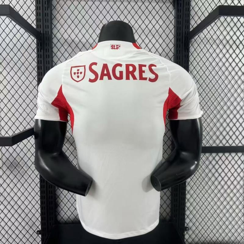 SL Benfica 2025-2026 second away player image 3