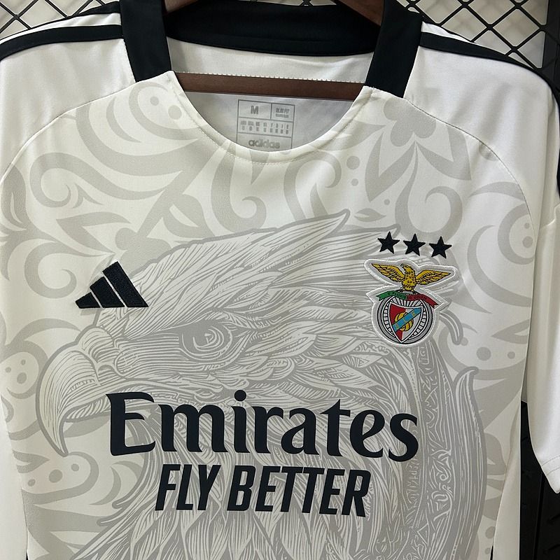 SL Benfica 2025-2026 training jersey image 3