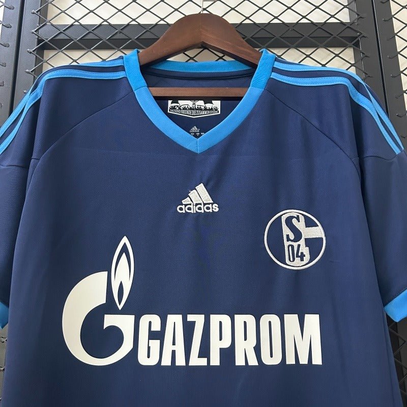 Schalke 04 2010-2011 away image 3
