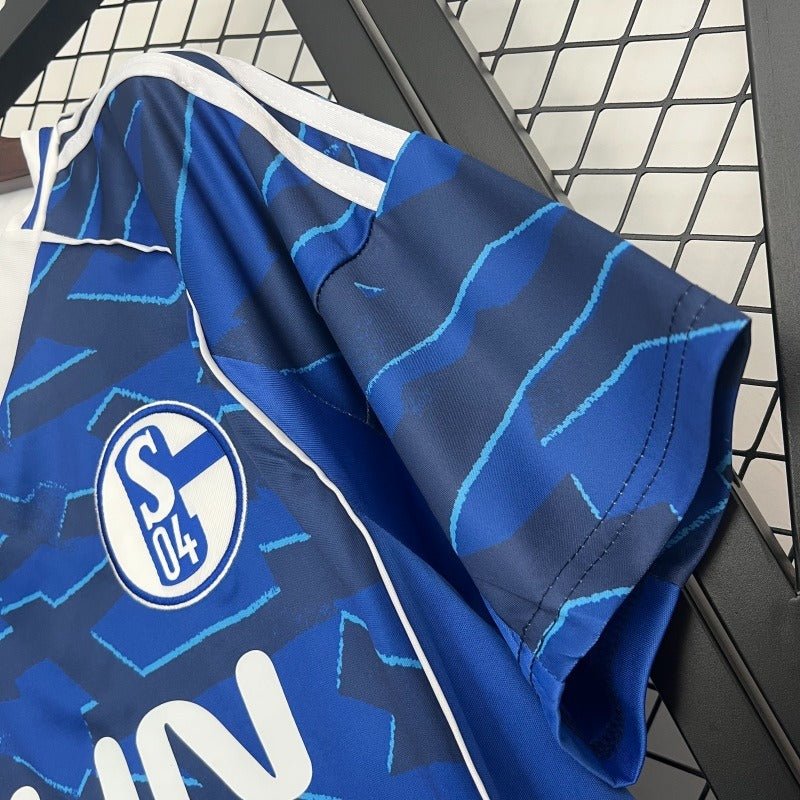 Schalke 04 2025-2026 home image 7