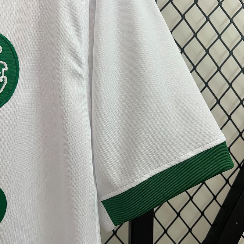 Sporting Lisbon 2024-2025 away image 7