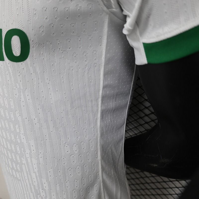 Sporting Lisbon 2024-2025 away player image 7
