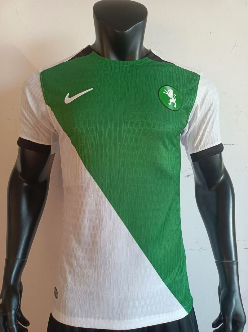 Sporting Lisbon 2024-2025 third away player