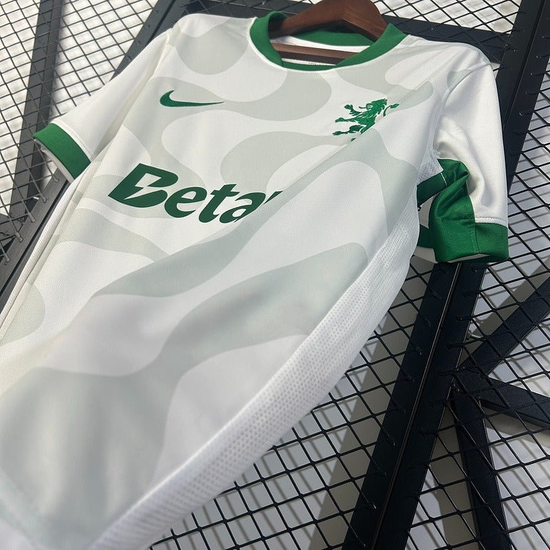 Sporting Lisbon 2025-2026 Away image 5