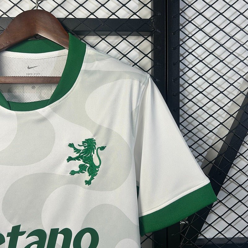 Sporting Lisbon 2025-2026 Away image 6
